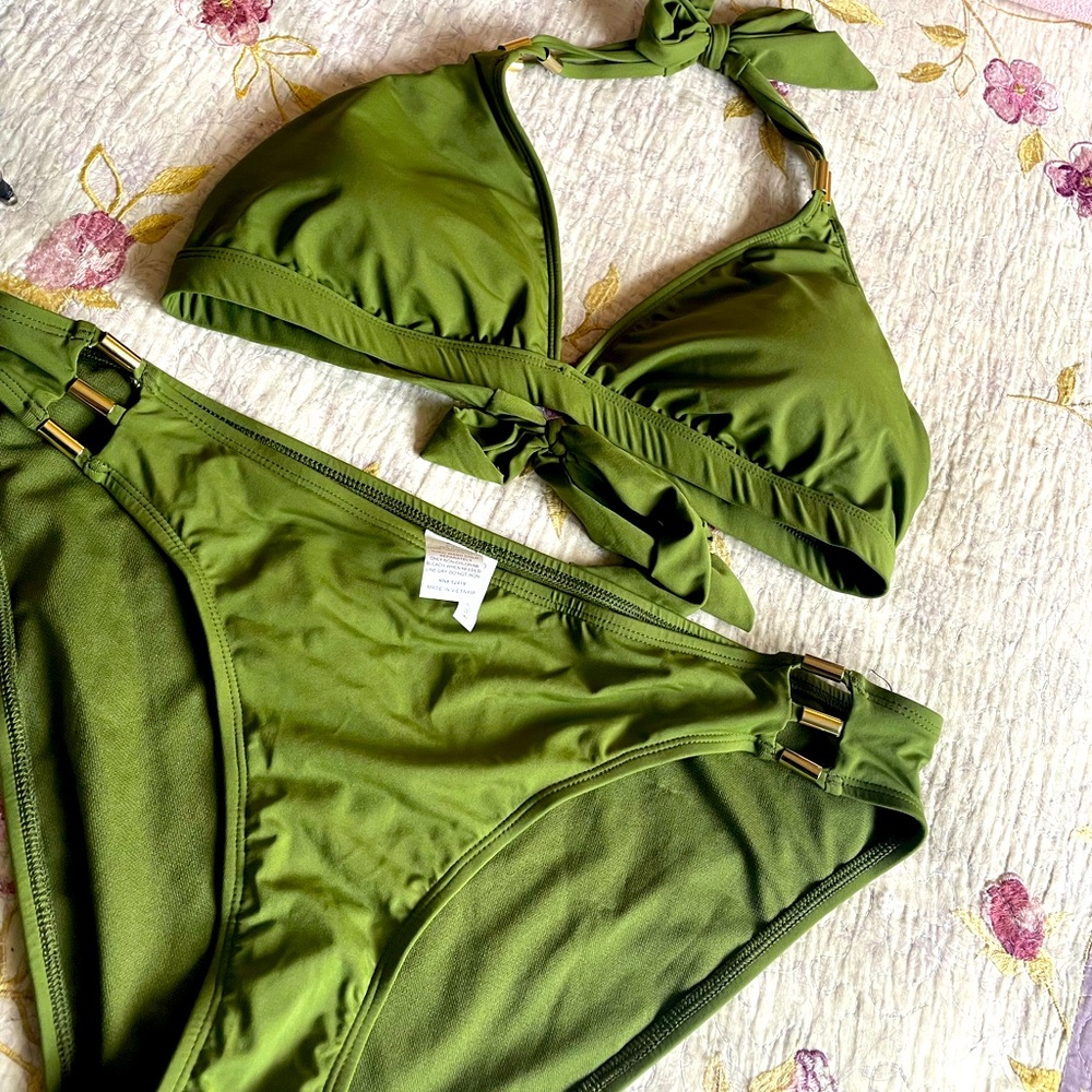 Gibson + Latimer bikini set